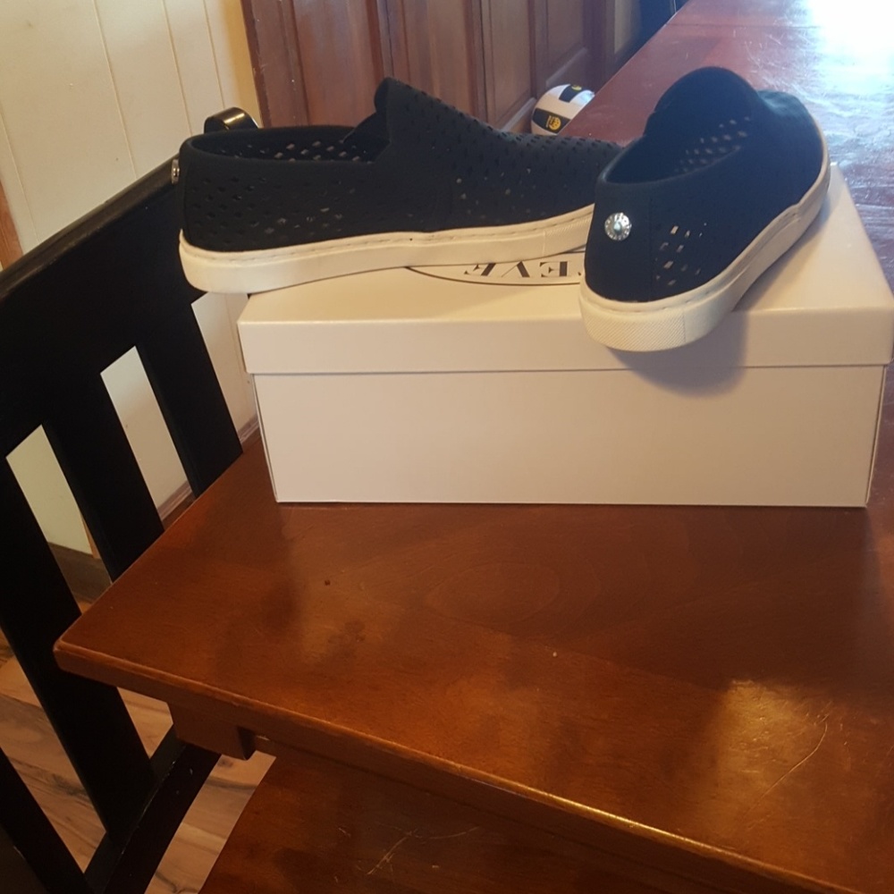 Steve Madden shoes